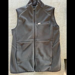 Fig’s womens medium vest